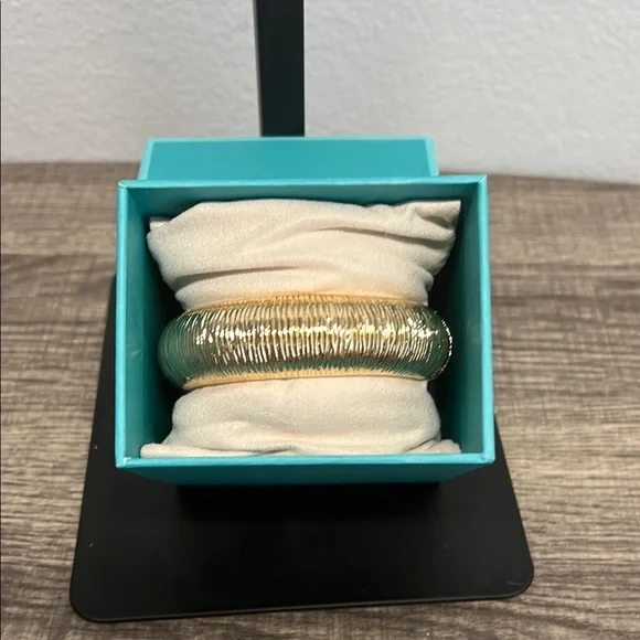 House of Harlow 1960 | Gold Textured Bangle Bracelet - Picture 6 of 6